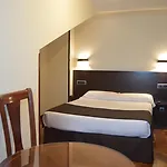 Hotel-apartamentos La Arquera リャネス
